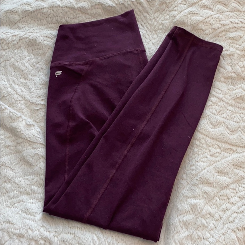 Maroon Fabletics leggings